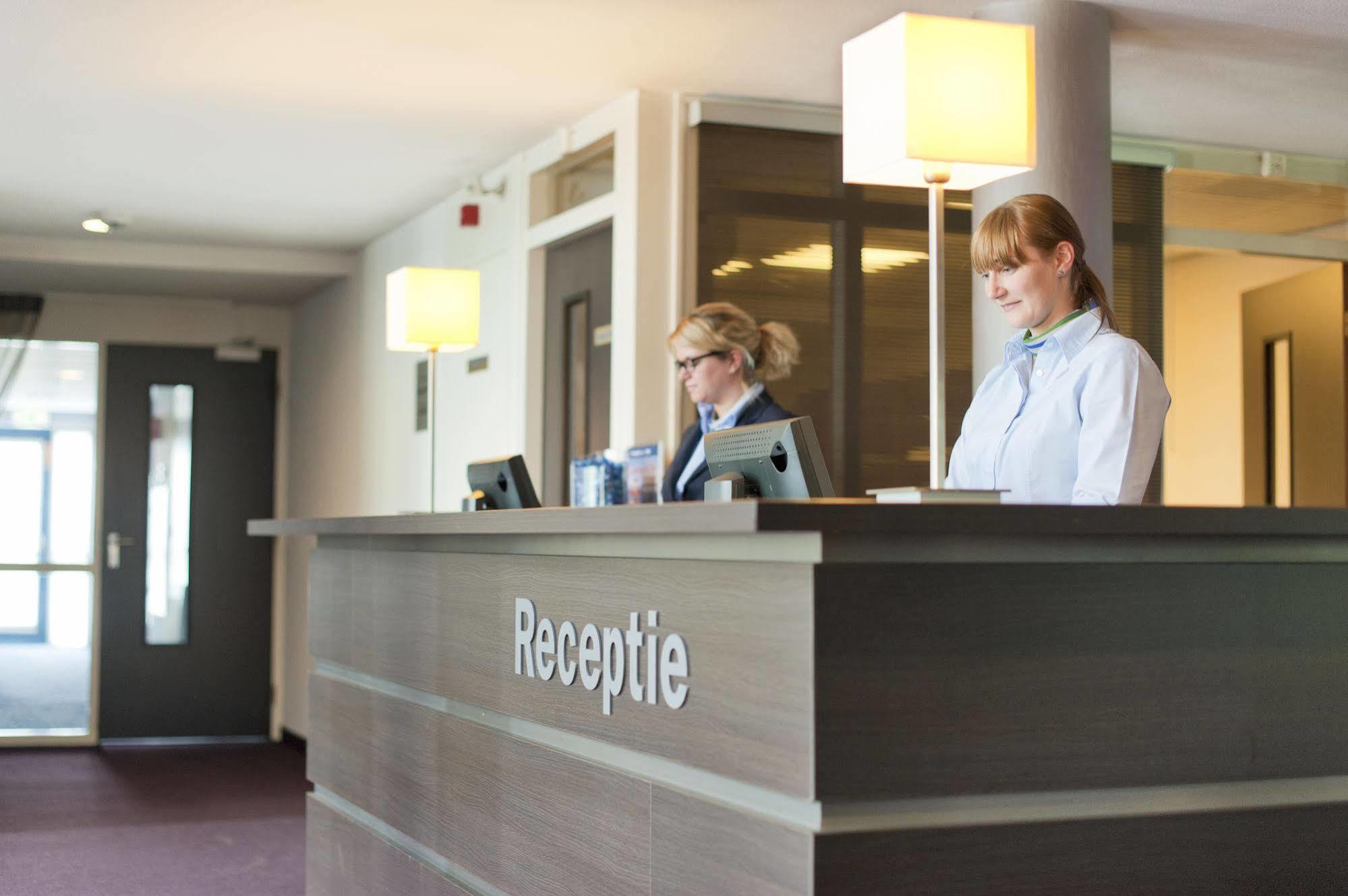 Hotel Port Of Moerdijk Buitenkant foto